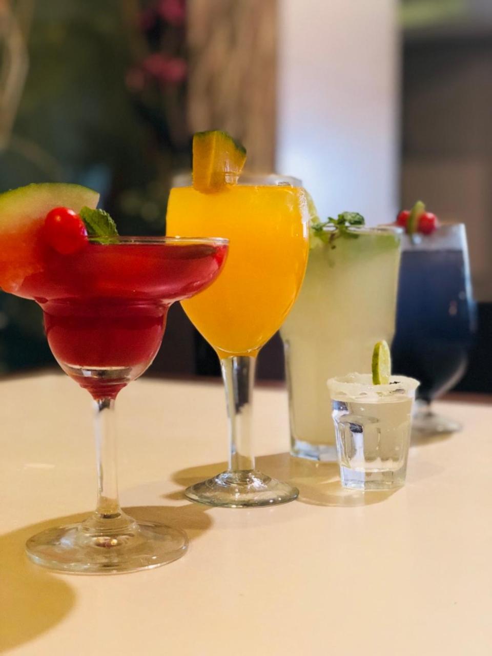 Hotel Prag Continental Guwahati Dış mekan fotoğraf